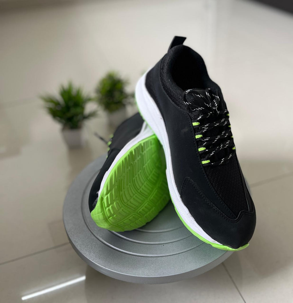 StrideFlex™ Active Sneakers – Black & Neon Green